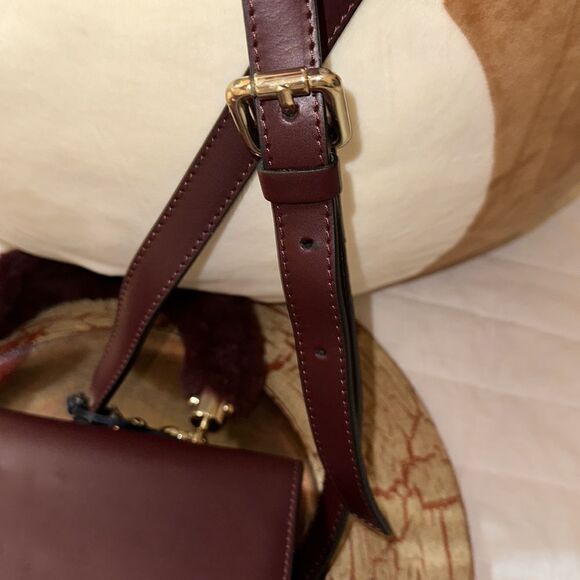 Roberta Prani Genuine Leather Burgundy “Chianti” Fur Handle Crossbody Bag - Picture 7 of 13